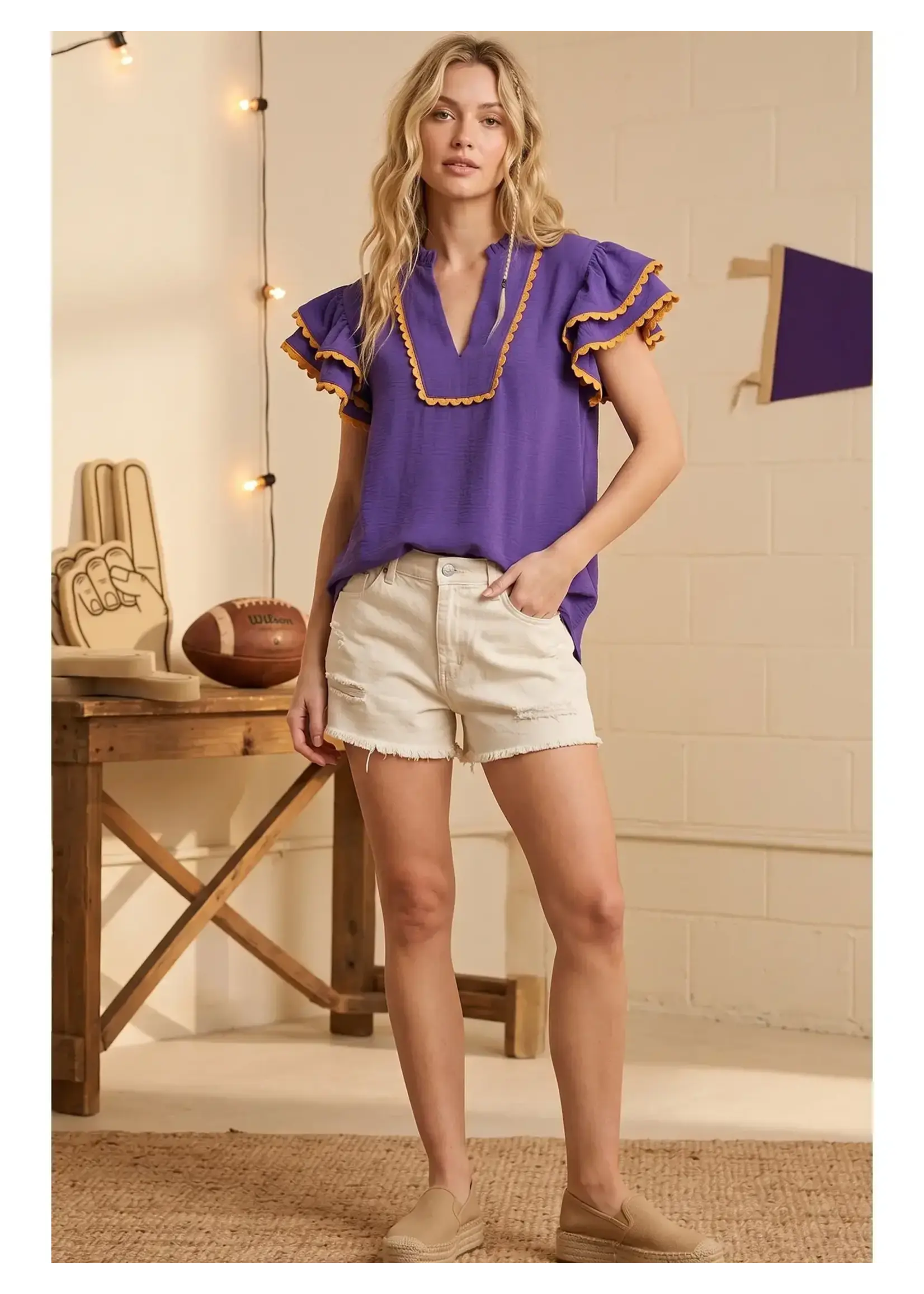 sewn and seen Scallop Trim Top