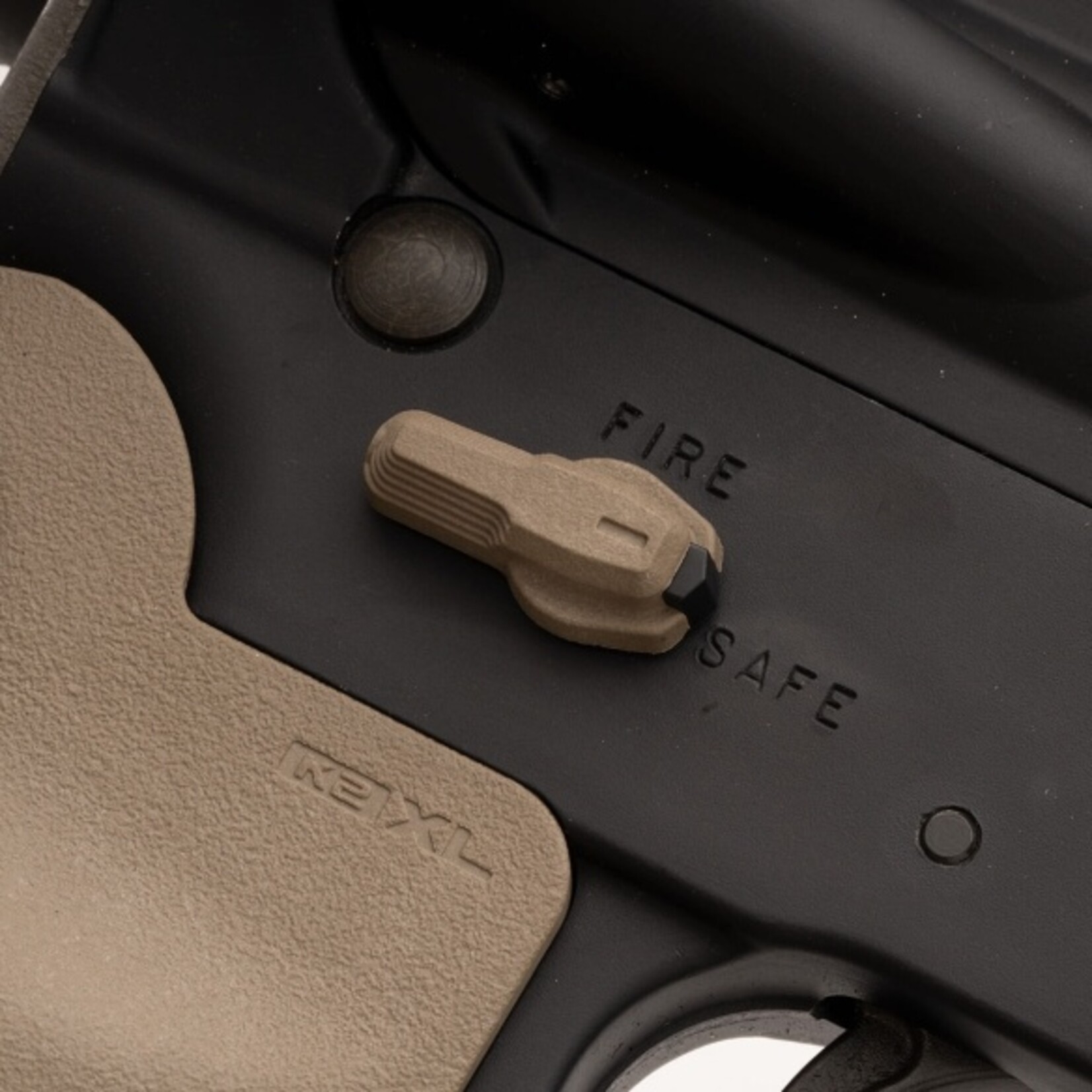 Magpul ESK Enhanced Selector Kit, Fits AR Platforms, FDE