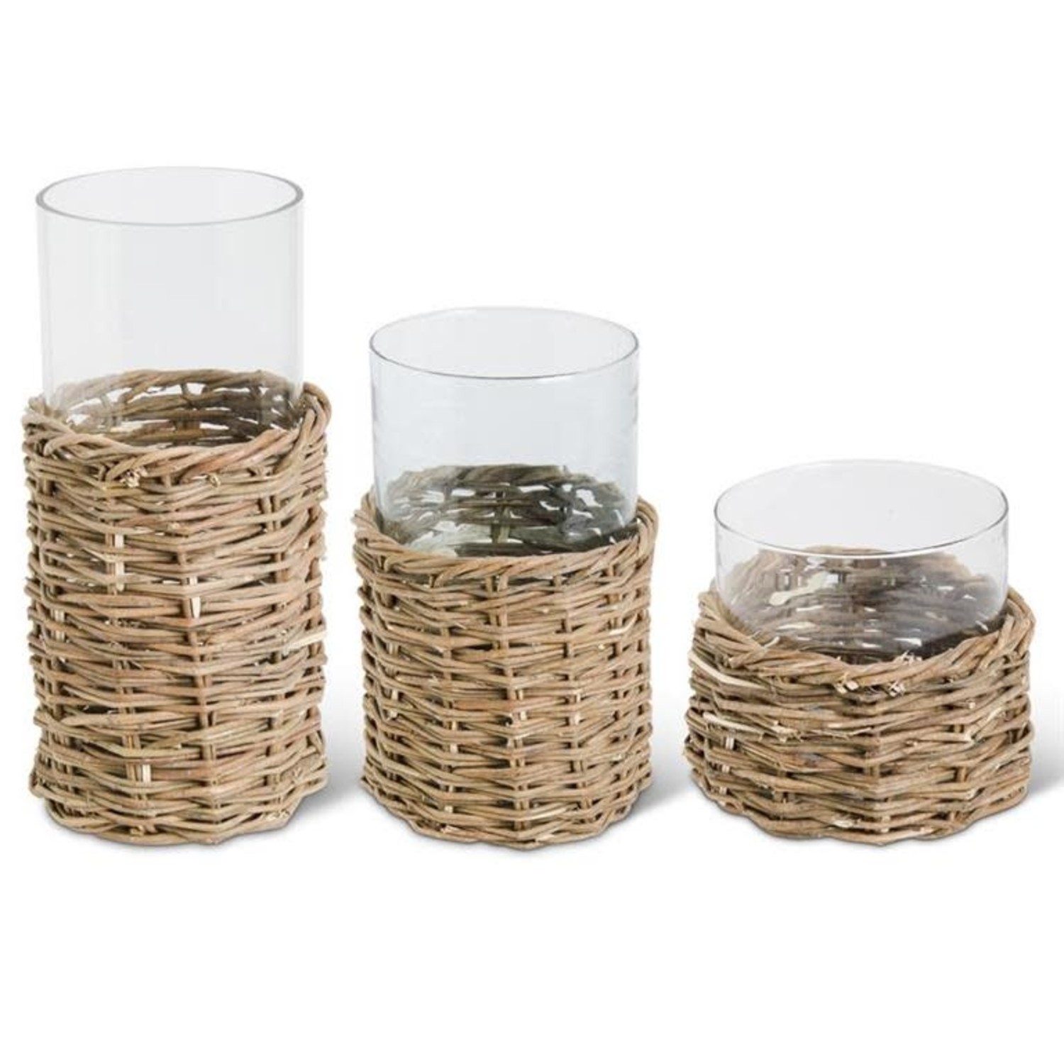 https://cdn.shoplightspeed.com/shops/637107/files/51900115/1500x4000x3/clear-glass-cylinders-in-woven-rattan-basket-3-siz.jpg