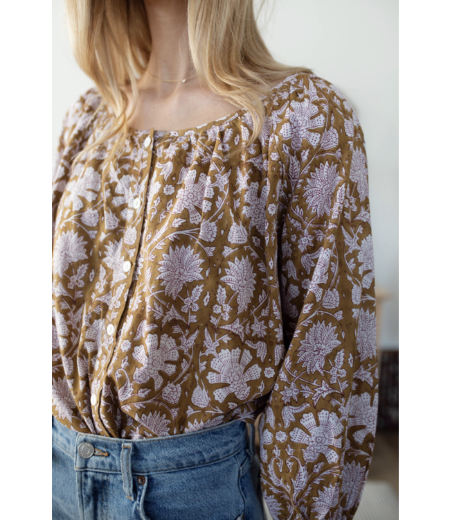 Sophie Top-available in 2 patterns