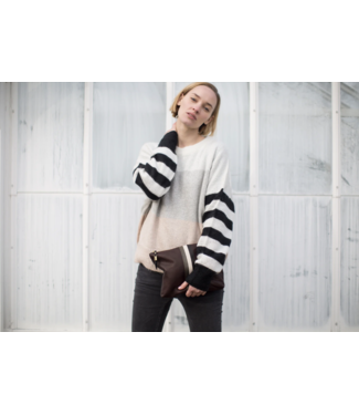 Oxblood Medium Lizard Pouch