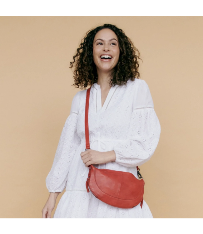 Crosby Leather Sling Crossbody-black