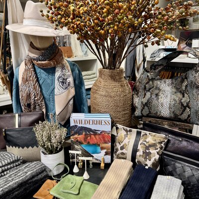 Womens Clothing & Accessories