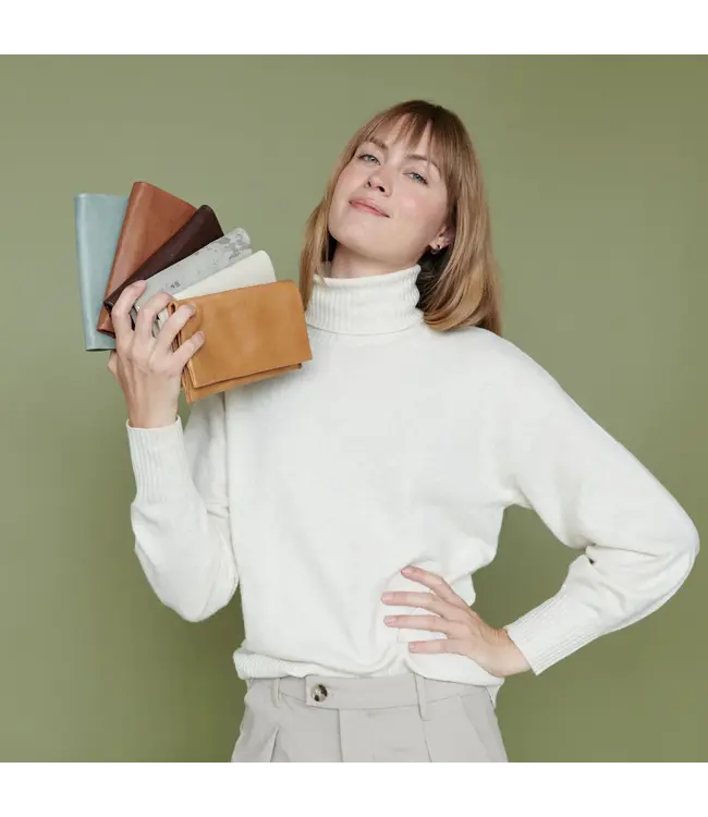 Eloise Wallet-available in 4 colors