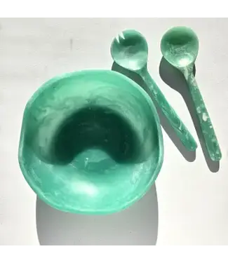 Gibb & Daan Gibb & Daan Wavy Resin Salad Bowl w Servers