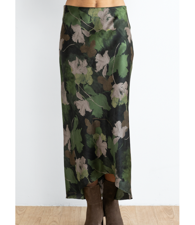 Field Floral Slope Skirt