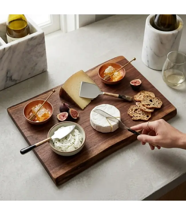 Reid Horn Cheese Set
