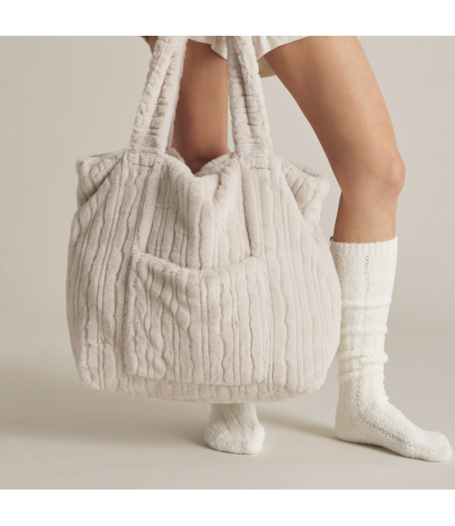 Dream Channel Faux Fur Throw+Bag