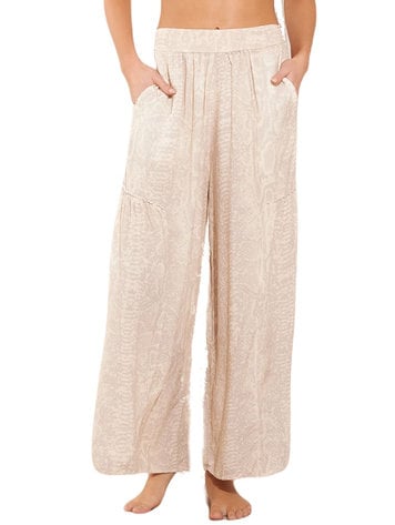 Esenchel Women's Plus Size Capri Pajama Pants Bamboo Rayon Sleep Capris :  : Clothing, Shoes & Accessories