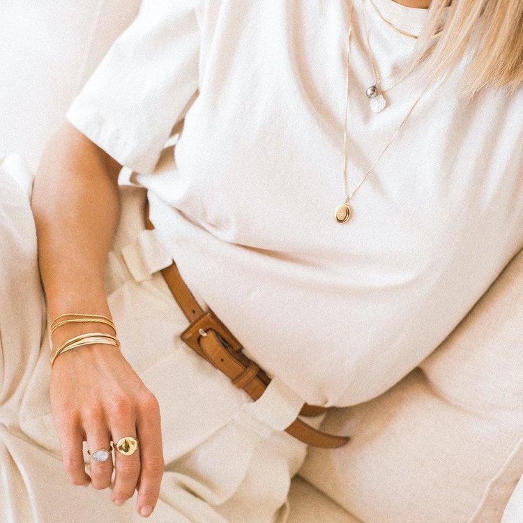 Leah Alexandra Traverse Ring Gold