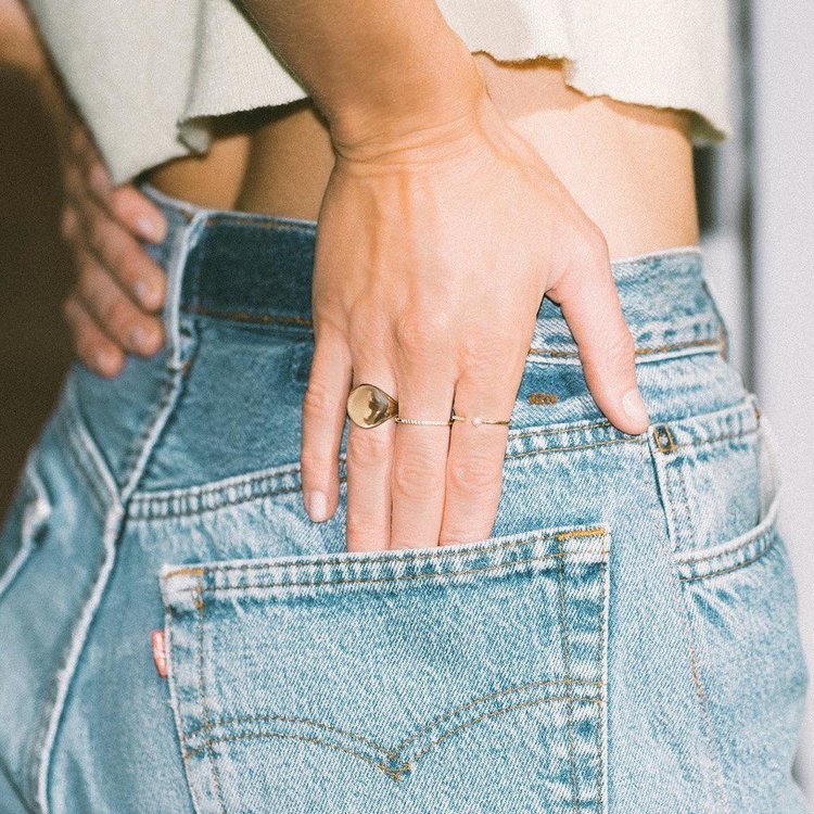 Leah Alexandra Traverse Ring Gold