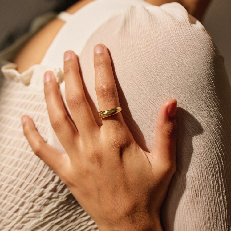 Lovers Tempo Demi-Fine Dome Ring Gold