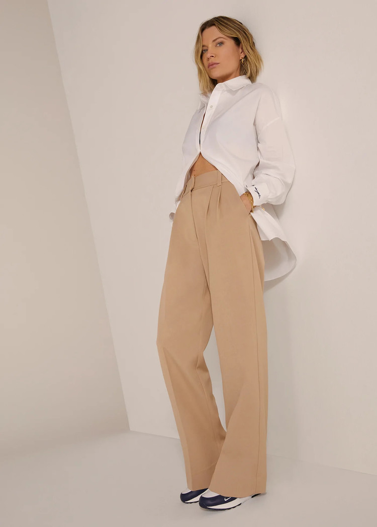 Favorite Daughter Favorite Pant Shortie Beige