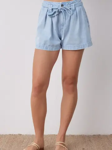Bella Dahl Hailey Pleated Short withTie Sun Faded Wash