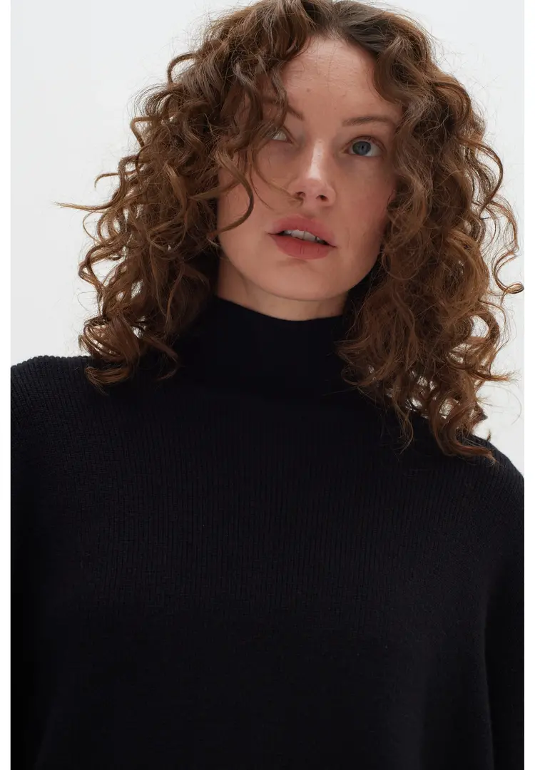 InWear Rudil Open Back Pullover Black