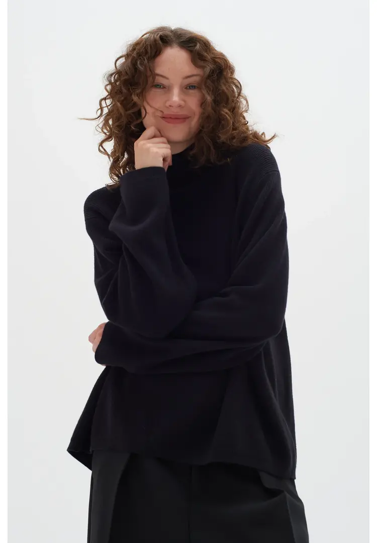 InWear Rudil Open Back Pullover Black