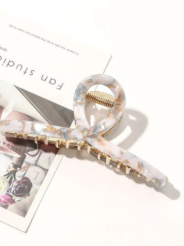 Swoon Beauty Ella Acetate & Metal Claw Clip Quartz