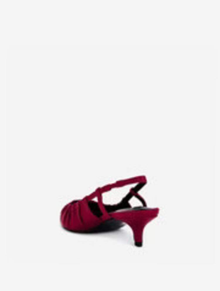Steve Madden Syrah Sling Back Kitten Heel Red
