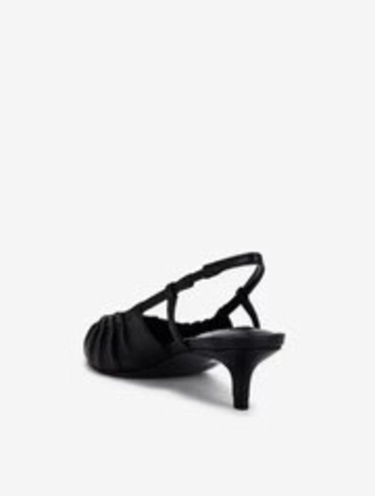 Steve Madden Syrah Sling Back Kitten Heel Black