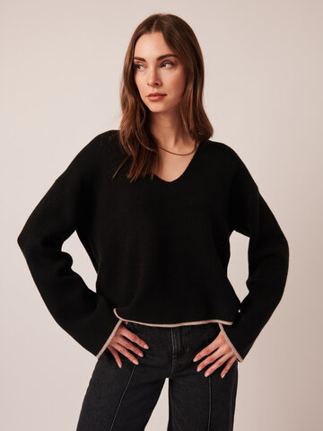 Line the Label Gaia V-Neck Sweater Black