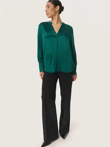 Soaked in Luxury Evaline Blouse Rain Forest