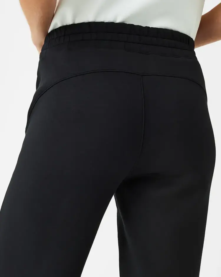 Spanx Air Essentials Tapered Very Black