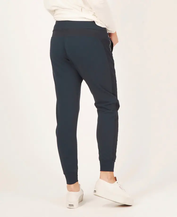 Suzy D Ultimate Joggers Navy