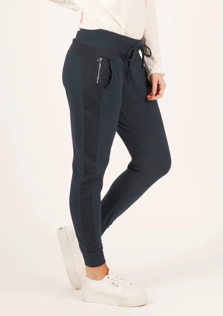 Suzy D Ultimate Joggers Navy