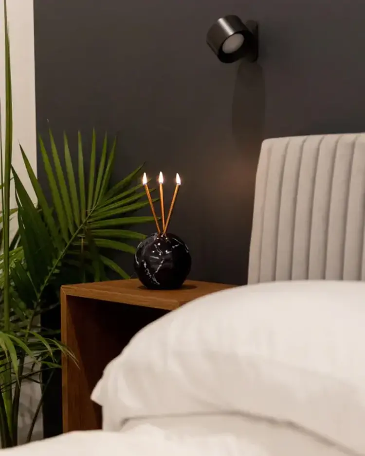 Everlasting Candle Company Neva Vase Black Marble