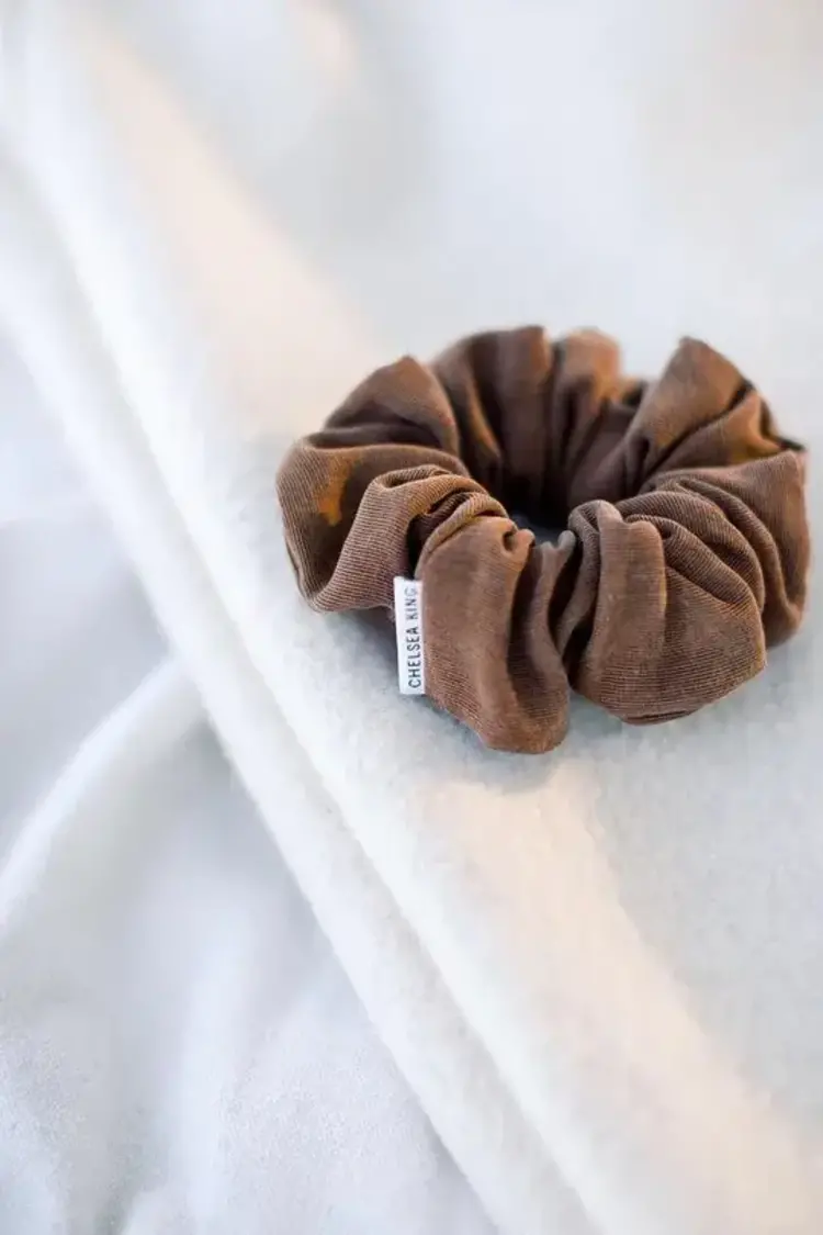Chelsea King Luxe Moka Scrunchie Classic