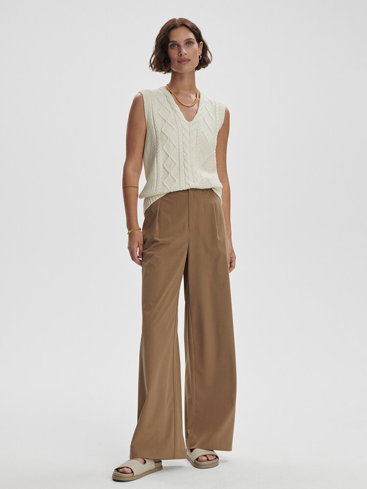 Varley Kay Cable Knit Vest Snow White