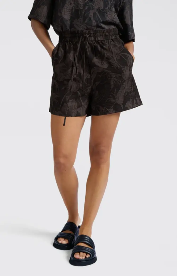 Yaya Woven Printed Short w/Elastic Waist Washed Blk