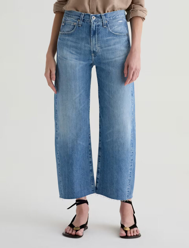 AG Denim Hattie Crop HR Barrel 17 Years Divergent