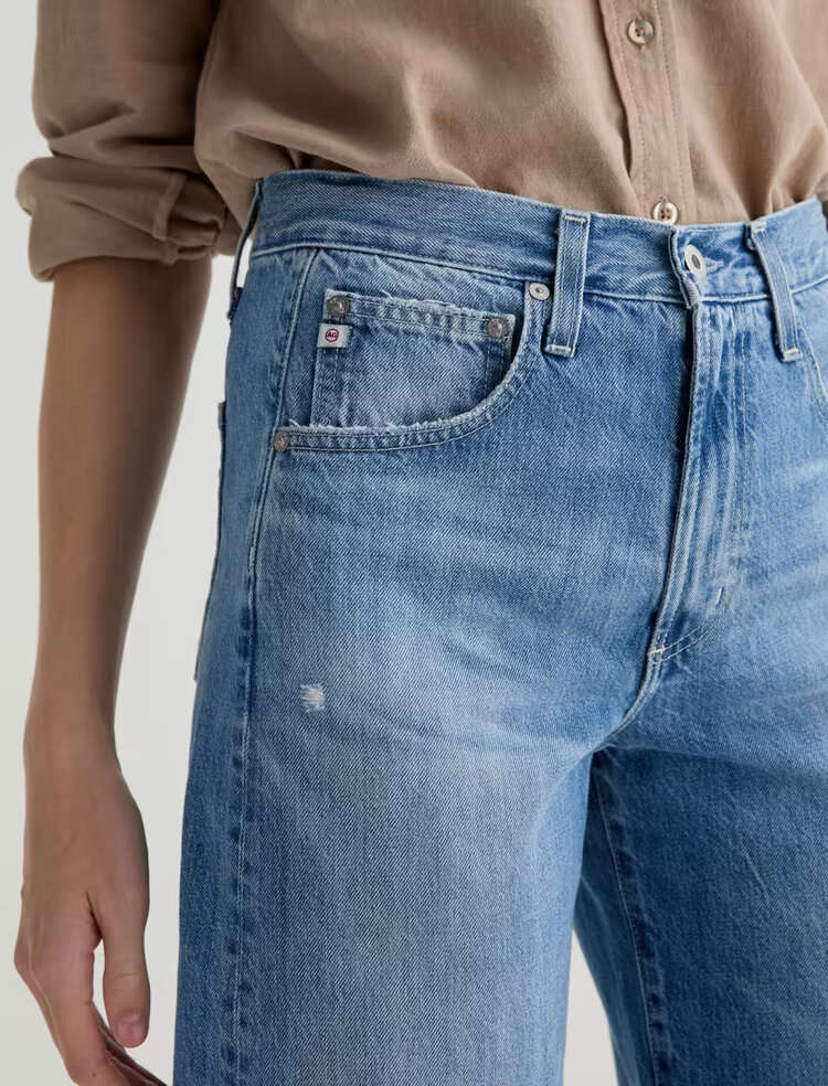 AG Denim Hattie Crop HR Barrel 17 Years Divergent