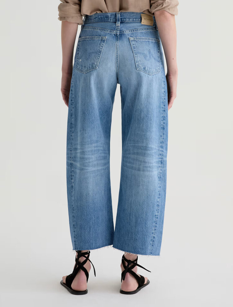AG Denim Hattie Crop HR Barrel 17 Years Divergent