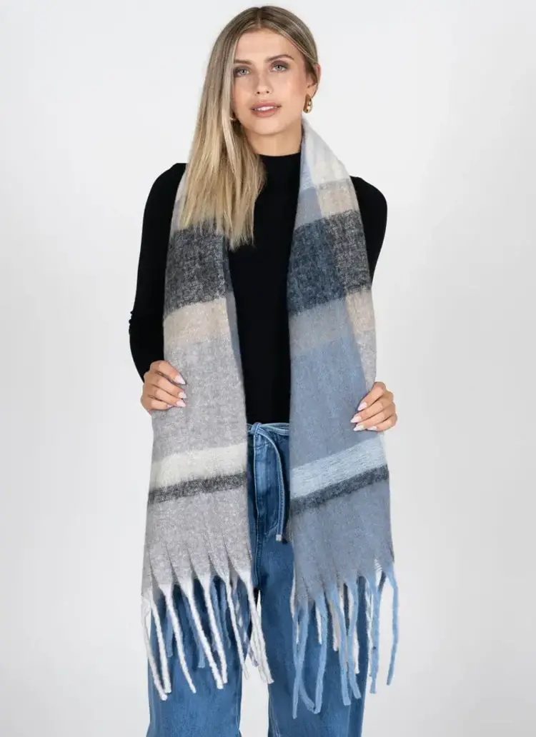 C’est Moi Stripe Pattern Blanket Scarf Grey