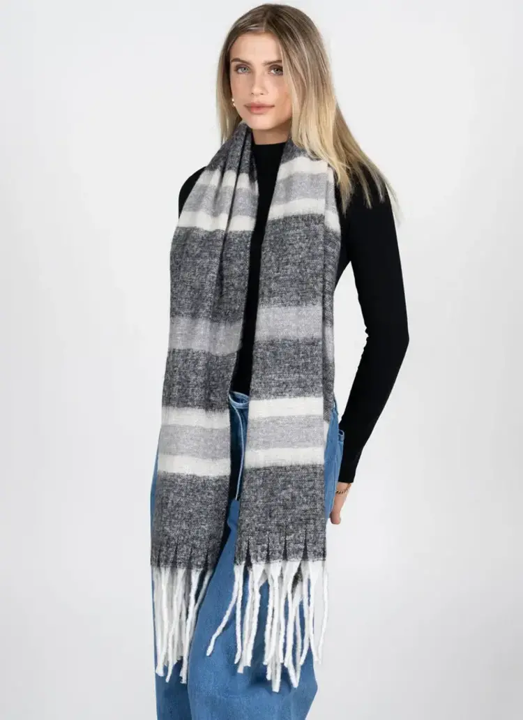 C’est Moi Stripe Pattern Blanket Scarf Black