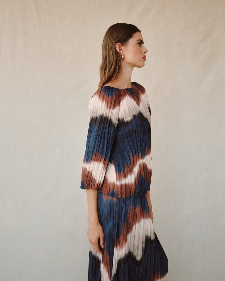 Bella Dahl Pleated 3/4 Bubble Sleeve Blouse Midnight Tides Print