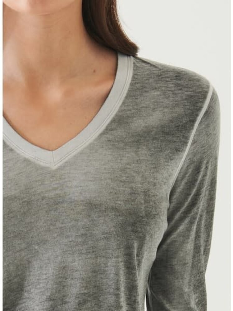 Patrick Assaraf Pima Classic Reverse Spray LS V-Neck Metal