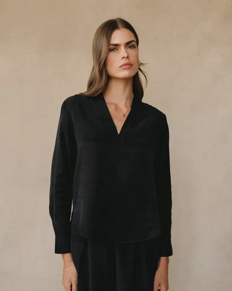 Bella Dahl Clean Front Pullover Black