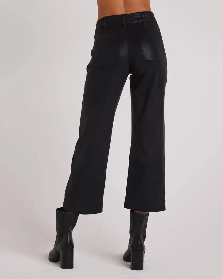 Bella Dahl Saige Wide Leg Crop Black