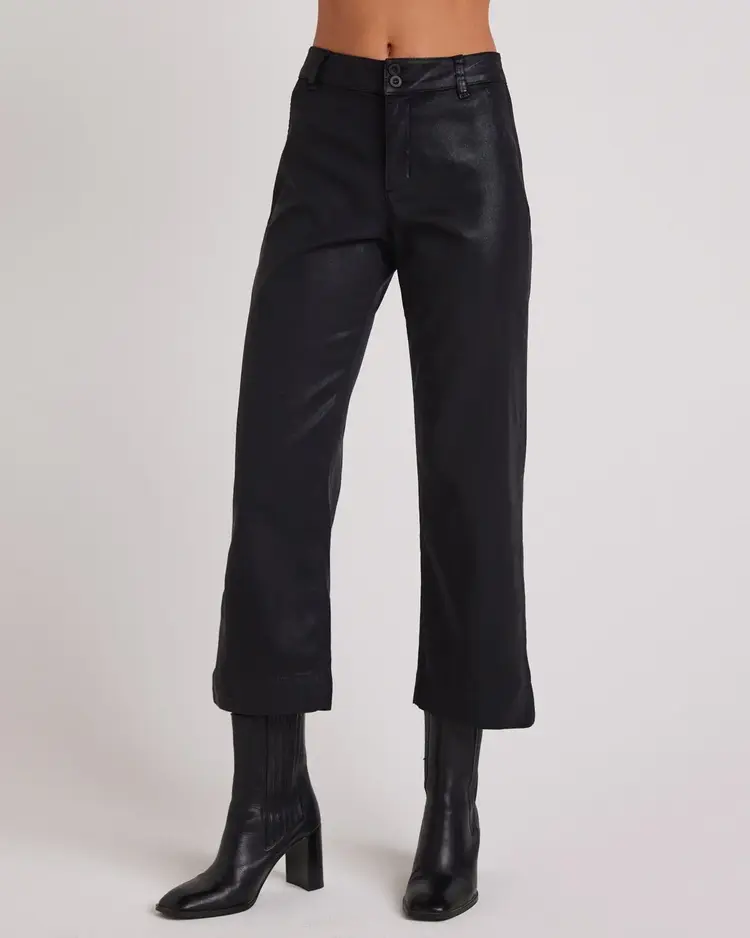 Bella Dahl Saige Wide Leg Crop Black