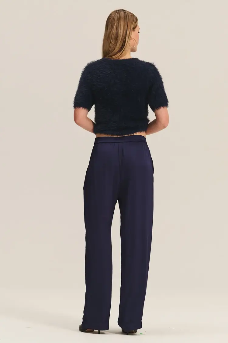 Velvet Feather Yarn Sweater Navy