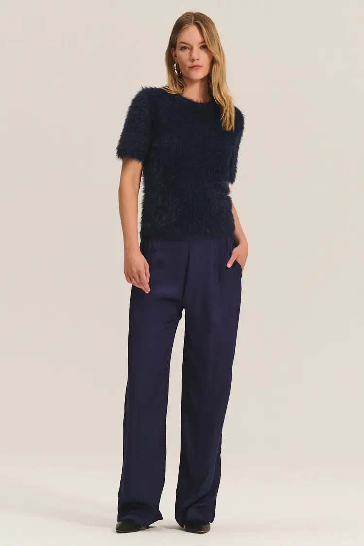 Velvet Feather Yarn Sweater Navy