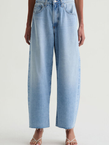 AG Denim Hattie Crop Jean Gesture