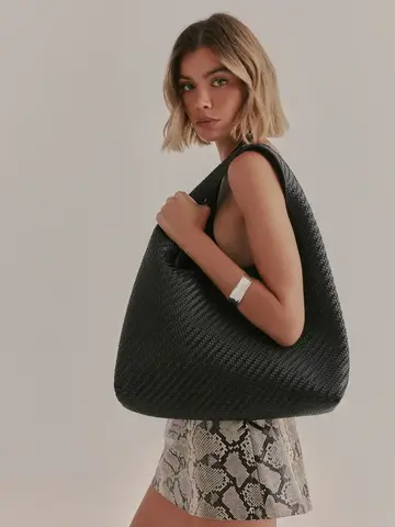 Billini Everly Shoulder Bag Black