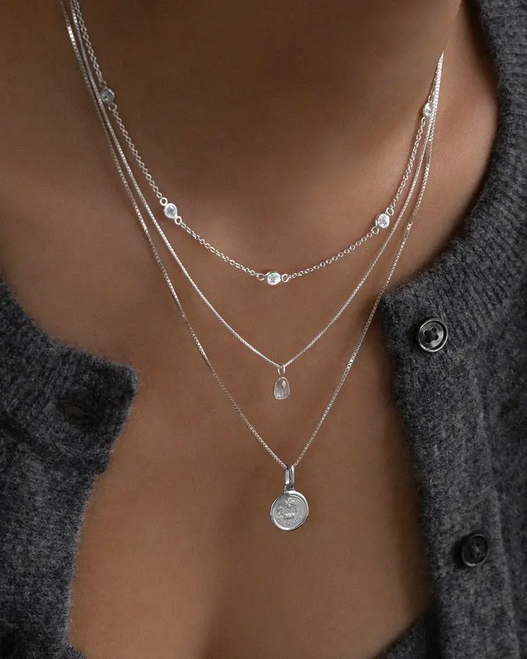 Leah Alexandra Floatesse Necklace White