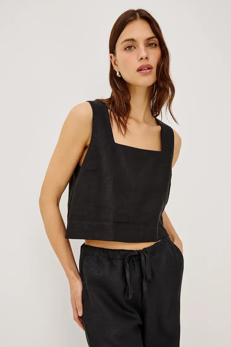 Rails Akira Top Black