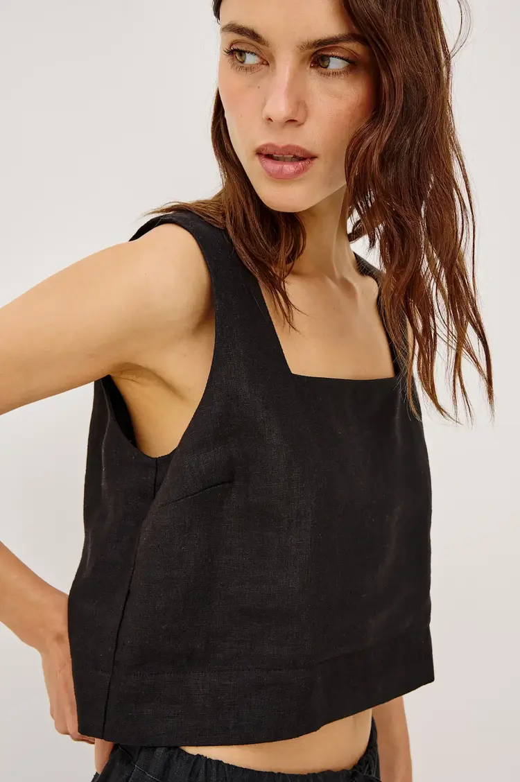 Rails Akira Top Black