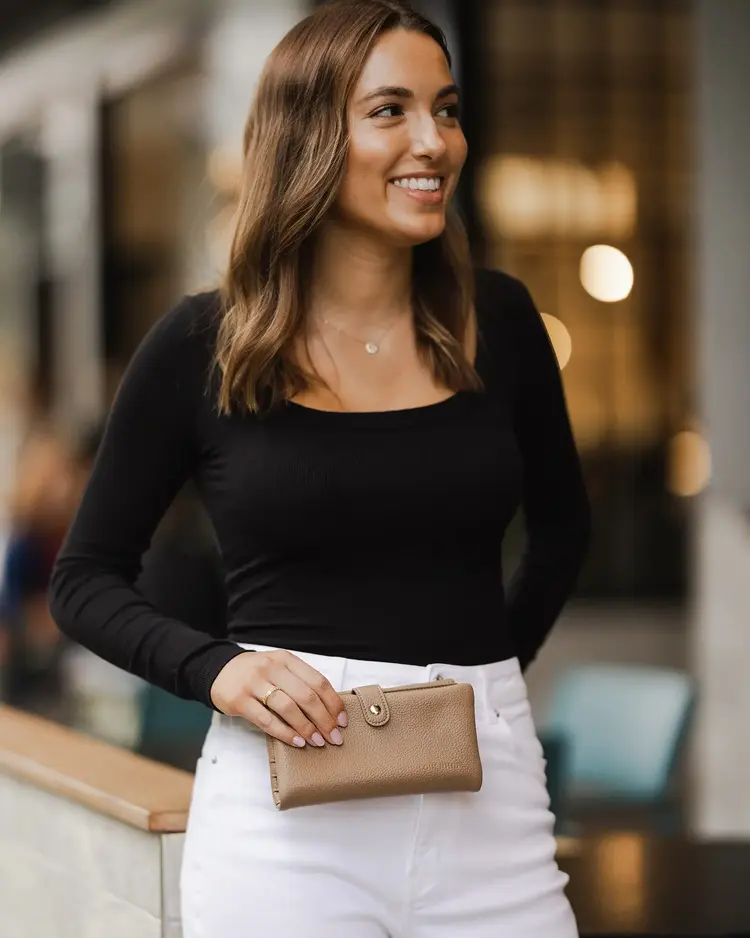 Louenhide Stella Wallet Latte